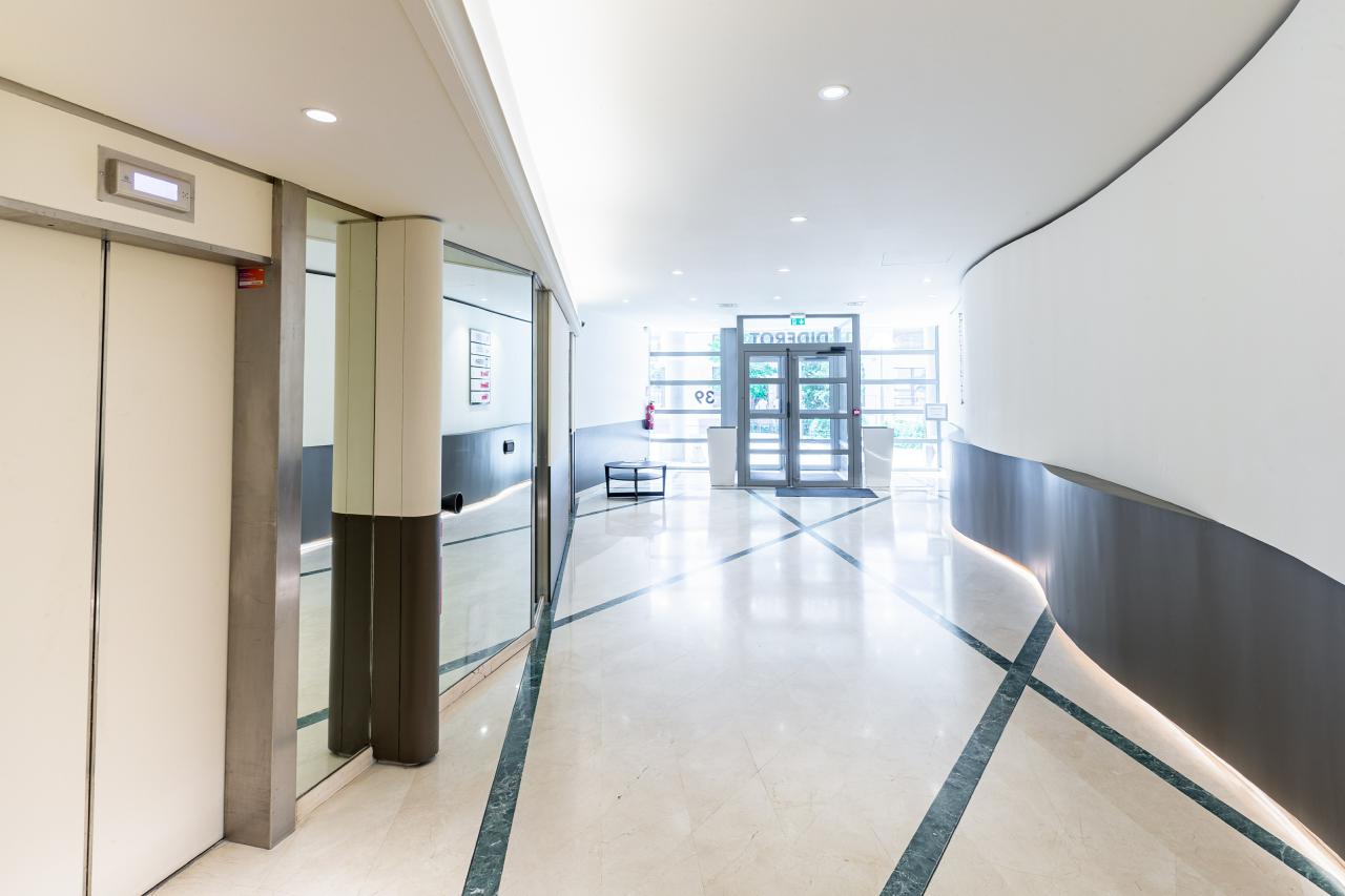 Bureau Issy-les-Moulineaux 1750m² Vente bureau Issy-les-Moulineaux Hauts-de-Seine OVBUR2309186 2